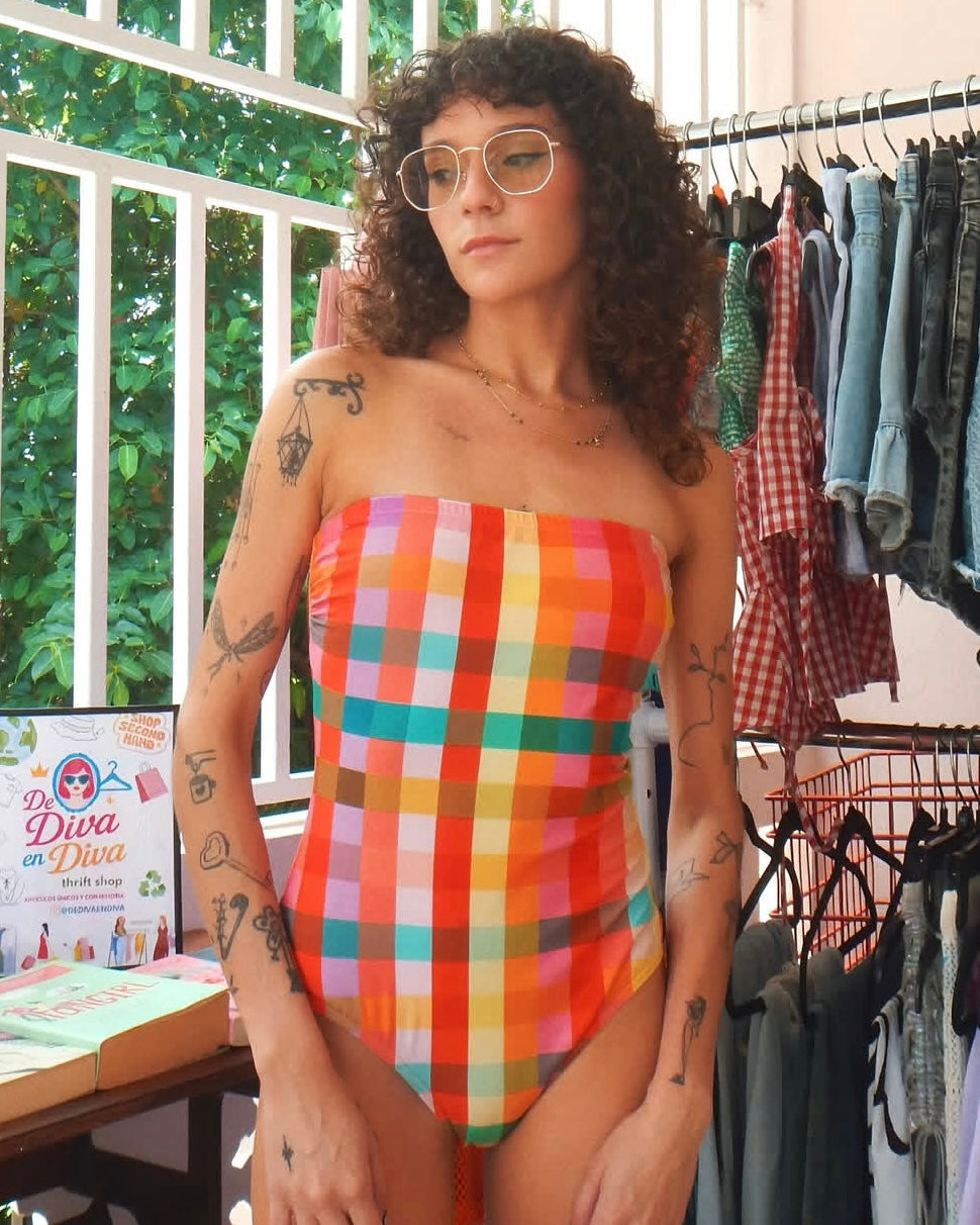 traje de baño checkered